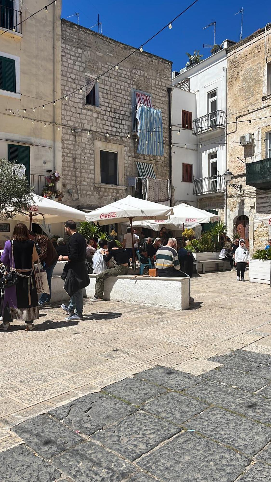 Piazzetta Degli Innamorati Бари Екстериор снимка